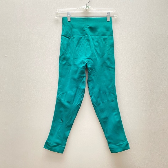 LULULEMON - In The Flow Crop II - Heathered Forage Teal - Picture 9 of 10